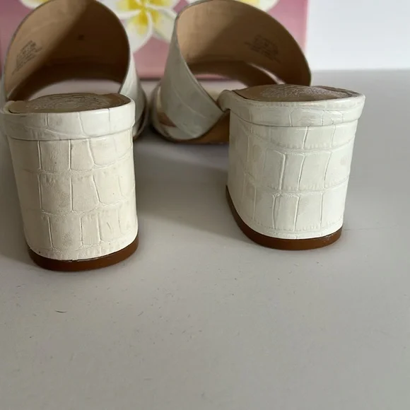 Vince Camuto Leather Jorkita Mules Size 5.5 | NWOB - Picture 3 of 7